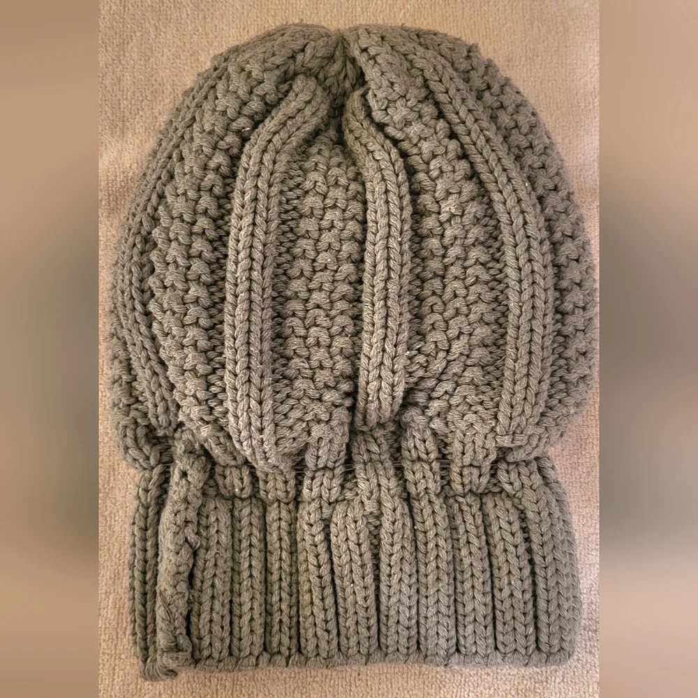 Time and Tru‎ Gray Knit Puffy Beanie W/Warm Fleece Inrlterior (One Size)